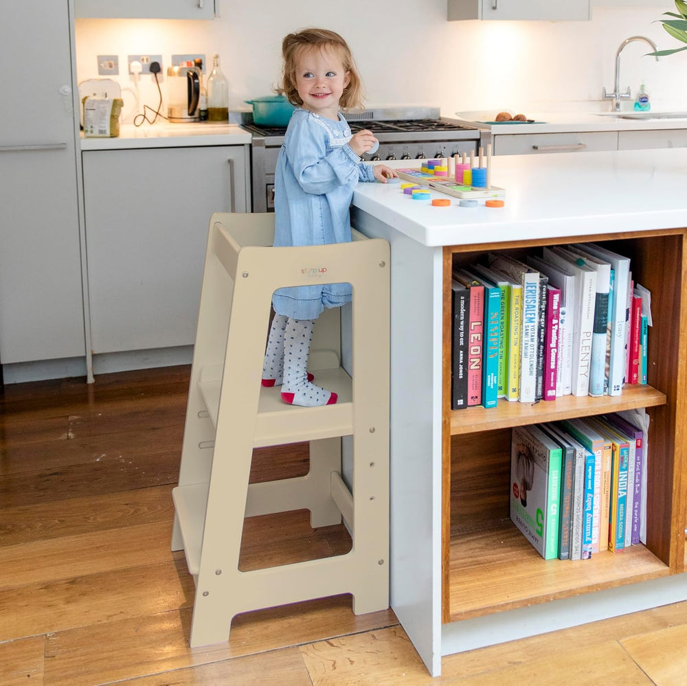 La nostra torre per bambini Montessori con gradino regolabile